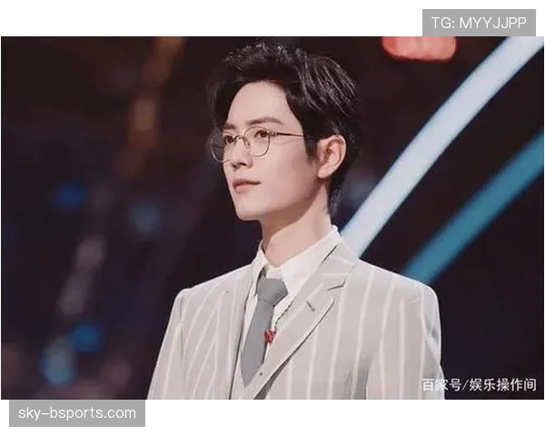 莫德里奇穿得像隔壁大叔，钱包像娱乐圈顶流